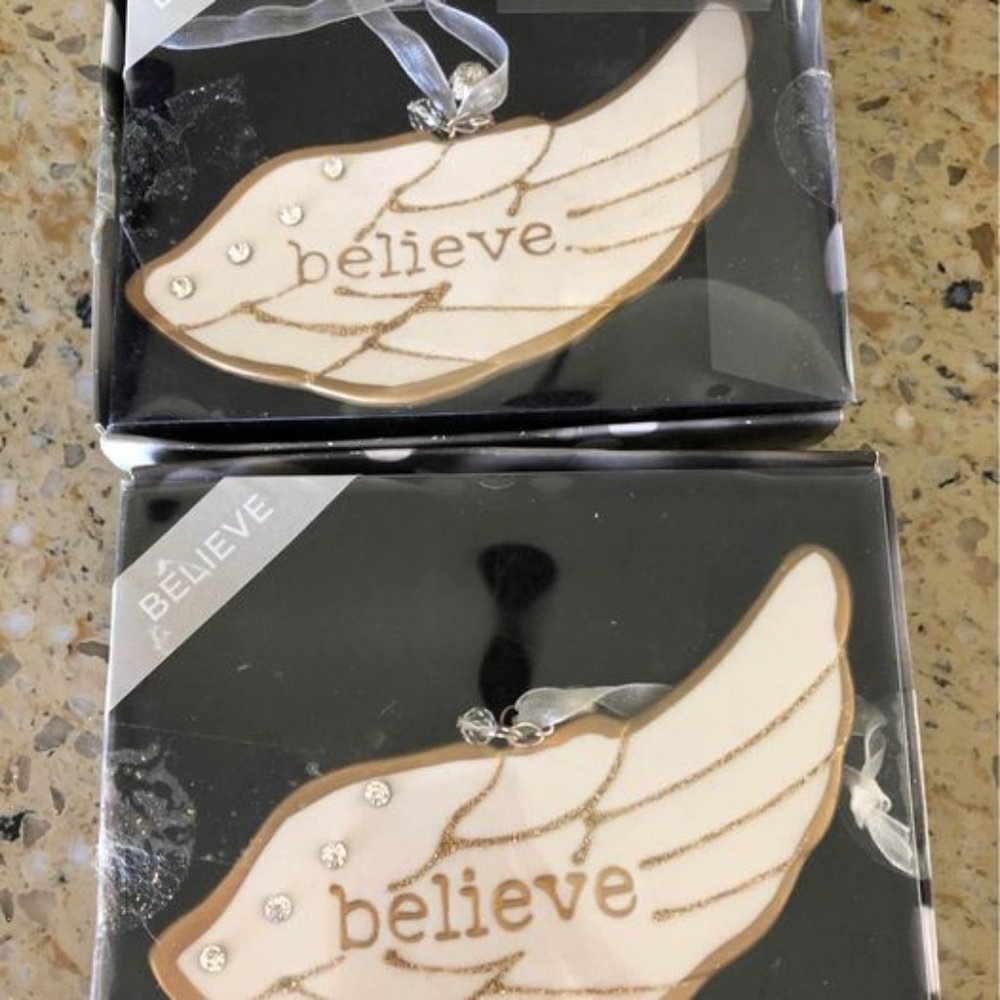 2 Believe ornaments